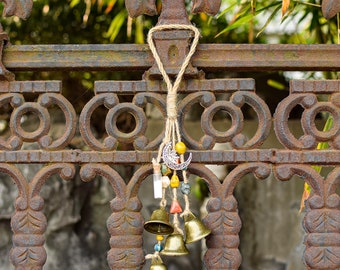 Campanas de bruja para protección espiritual, protección de la armonía, colgador de puerta, timbres, protección del hogar, campanas de protección, regalos de protección, regalos de inauguración de la casa