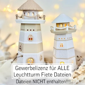Può includere: Due statuette decorative a forma di faro. Una è beige e bianca, l'altra è bianca. Entrambe hanno una finitura strutturata, piccole finestre e un tetto colorato chiaro. Il testo sull'immagine recita "Gewerbelizenz für ALLE Leuchtturm Fiete Dateien. Dateien NICHT enthalten!!!!"