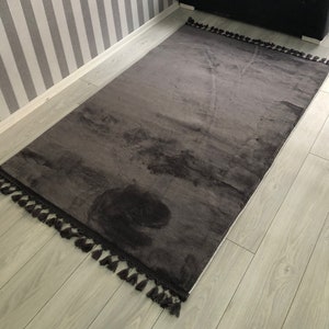 Dark Gray Plush Rug, Dark Gray Feather Rug, Dark Gray  Fringed Rug, Dark Gray Soft Rug, For Living Room And Bedroom, Washable Rug, Non Slip