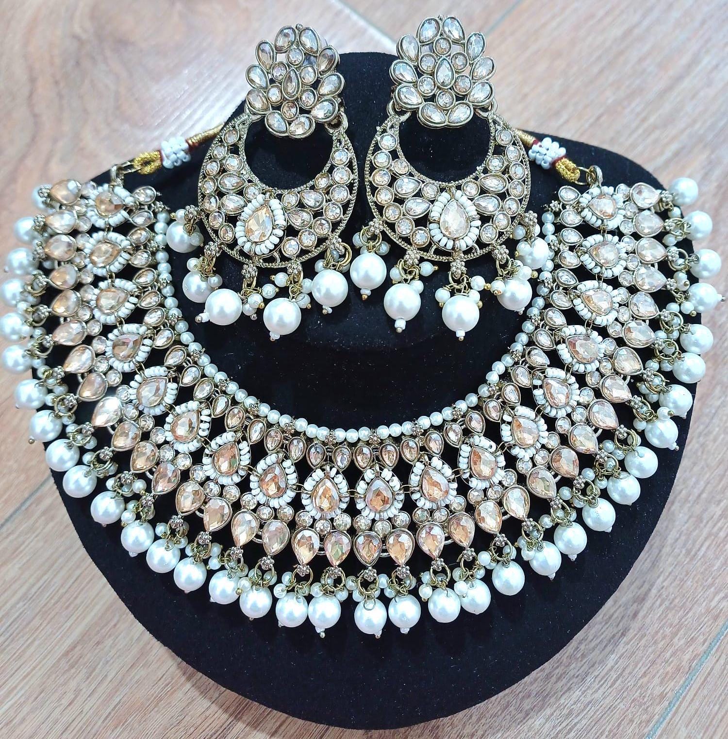 ゴールドカラーADクンダンネックレスセット：チャンドバリイヤリング