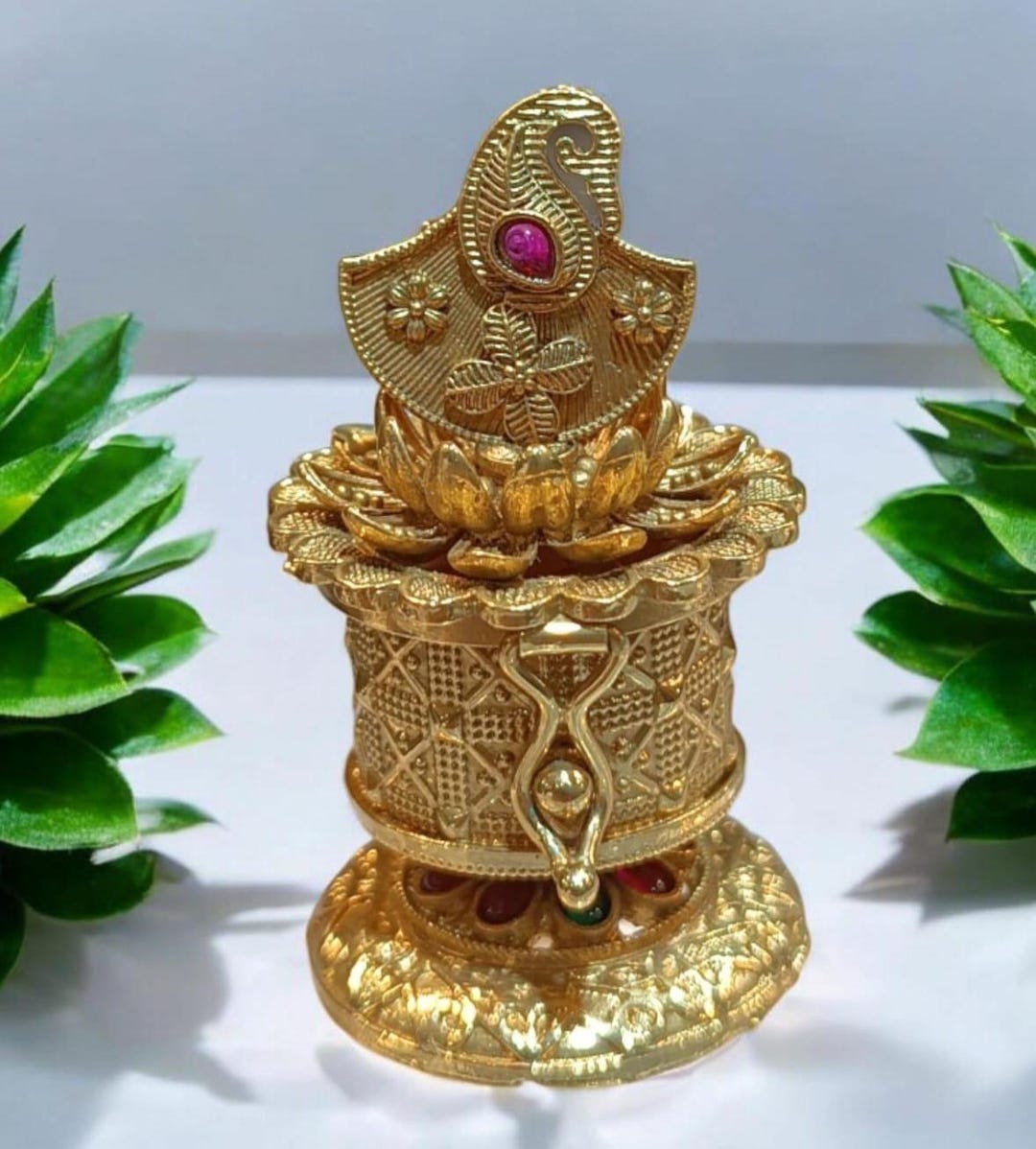 Golden Round Brass Sindoor Dibbi At Rs 0/piece In Moradabad | ID - Foto 7