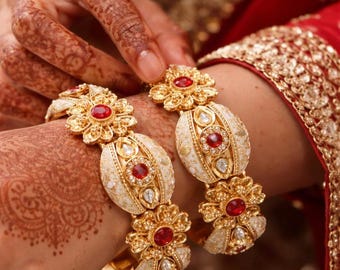 Vintage Gold Kundan Bangles Set, Ruby Enamel Bridal Bracelet, Traditional Indian Jewelry, Wedding Gift for Women, Statement Bangles