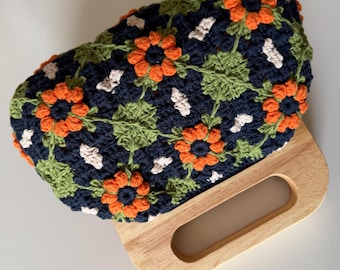 Retro Floral Häkeln Tasche, Navy Orange Grün, Holzgriffe, Lederband