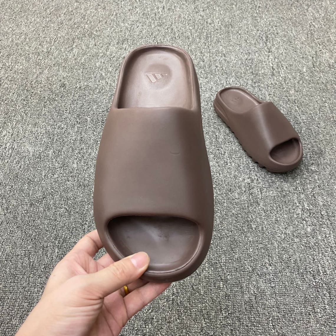 yeezy brown slide