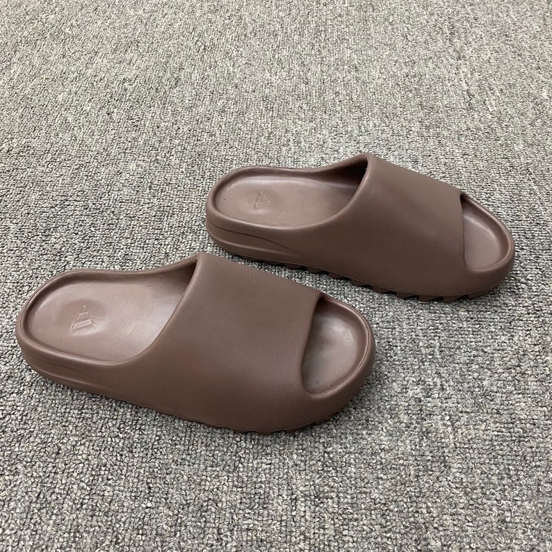 yeezy brown slide