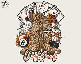 Op de afbeelding: Een Wild Card-ontwerp met cowboylaarzen met een luipaardprint, speelkaarten, dobbelstenen, sterren en een 8-ball. De tekst "I'M A" en "Wild Card" zijn ook in het ontwerp opgenomen. Het ontwerp is in tinten bruin, oranje en zwart.