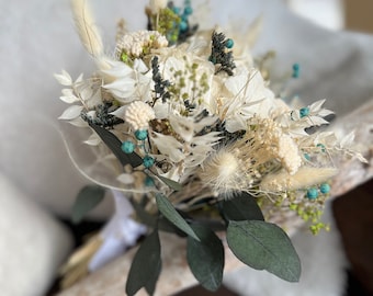 Emerald bridal bouquet, made with dried flowers, eco-responsible bouquet, Country bridal bouquet, Green and Cream