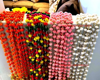 30 PC LIVRAISON GRATUITE Décoration de fête de mariage de Noël indien multicolore, décor Mehndi, toile de fond, pompon, pompons Gota Hangings.