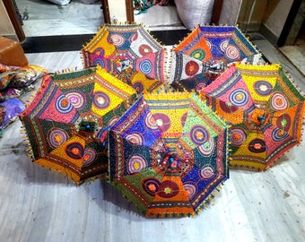 Großhandelslose PC-Indischer Regenschirm, Hochzeitssonnenschirme, Dekor, handgefertigt, bestickt, traditionelle Regenschirme, Sonnenschirm, dekorative Sonne, Großhandel