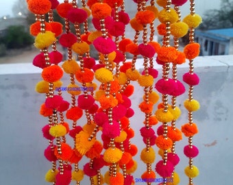 100 PC LIVRAISON GRATUITE Pompons indiens multicolores, décoration de mariage de Noël, décoration Mehndi, toile de fond de fête, pompons, pompons Gota Hangings.