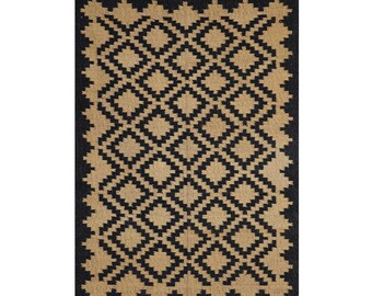 Handwoven Wool Jute Kilim Rug: Traditional Indian Design