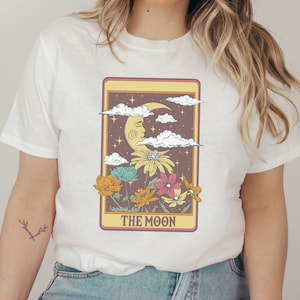 T-shirt con carte dei tarocchi grunge, T-shirt mistica alternativa, T-shirt Boho strega, Camicia corpo celeste, Regalo esoterico, Camicia per streghe