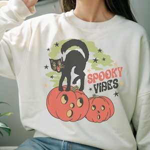 Cute Retro Alternative Boho Halloween Sweatshirt,Grunge Spooky Unisex Pullover,Vintage Horror Movie Graphic Shirt,Vintage Black Cat Pumpkin