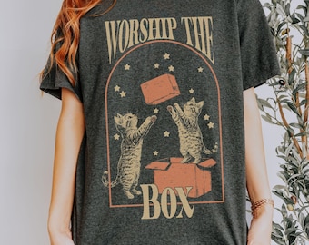 Worship The Box Funny Cat Shirt, Goblincore TShirt Cat t-shirt Cat owner dark cottagecore shirt Green Witches Nature TShirt Autumn