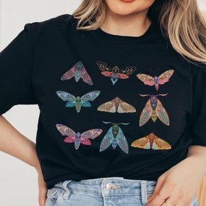 Cute Vintage Look Cottagecore T-Shirt,Mystical Colorful Moth TShirt Gift Scandi Fairycore Fans,Botanical Forestcore Top in Boho Look