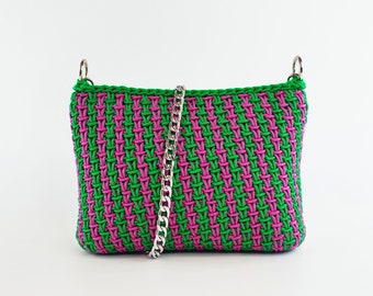 Small fuchsia and green crochet bag, handmade, with lining, zipper and long chain, to wear as a shoulder bag or crossbody bag.