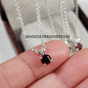 Minimalist Garnet Necklace, Unique January Birthstone Solitaire Pendant, 925 Silver necklace, Round Prong Necklace, Bridesmaid Necklaces