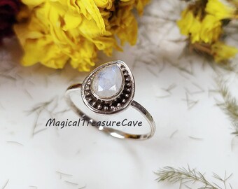 Natural Rainbow Moonstone Ring, 925Sterling Silver Ring, Blue Moonstone Bridesmaids Gift, Promise Ring, Handmade Jewelry, Gift For Her, Gift