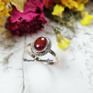 Natural Garnet Ring, Dainty Ring, 925 Sterling Silver Ring, Vintage Pink garnet Oval Shape Ring, Handmade Jewelry, Valentine Day Gifts