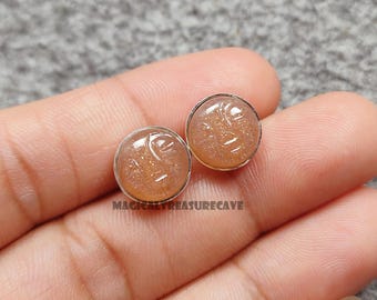 ピーチムーンストーンスタッドピアス、925スターリングシルバージュエリー、天然ムーンストーンムーンフェイスピアス、ボヘミアンテイストの天体モチーフのクリスマスギフト（女性向け）