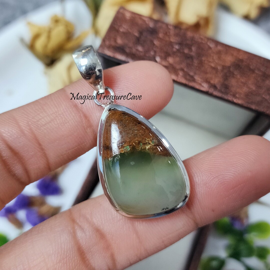 Sterling Silver Chrysoprase Drop Pendant main image 1
