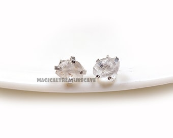 Ohrringe mit rohen Herkimer-Diamanten / Herkimer-Diamant-Ohrstecker / Kristallspitze / Heilsteine / Valentinstagsgeschenk für Sie / Diamantohrringe