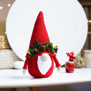 Crochet patterns Christmas Gnomes, Holly Gnome, Holiday Gnome, crochet holiday gnome image 4