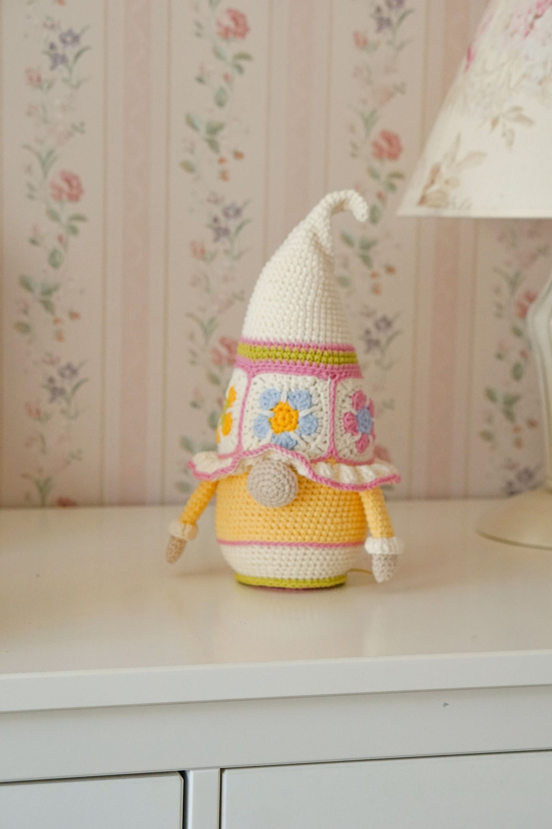 Crochet Patterns Granny Square Gnome Floral Gnome Flower - Etsy