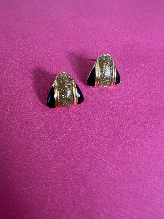 Vintage Triangle Stud Black & Gold Earrings