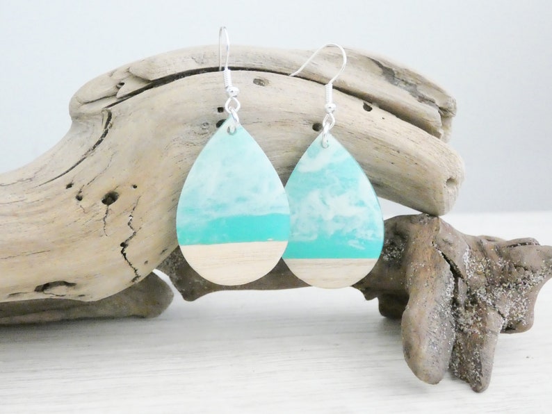 Vintage Style Beach Earrings In Soft Green