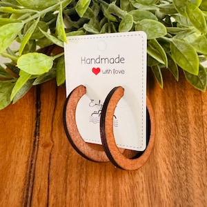 Aros de madera estilo bohemio/Aros esenciales de madera/Aros de madera/Aros de madera marrón/Aretes ligeros/Aretes de madera natural/Aretes bohemios imagen 10