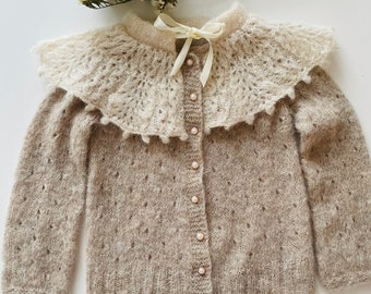 Cárdigan de bebé de seda de alpaca tejido a mano, suéter con canesú de encaje, ropa de herencia para recién nacidos