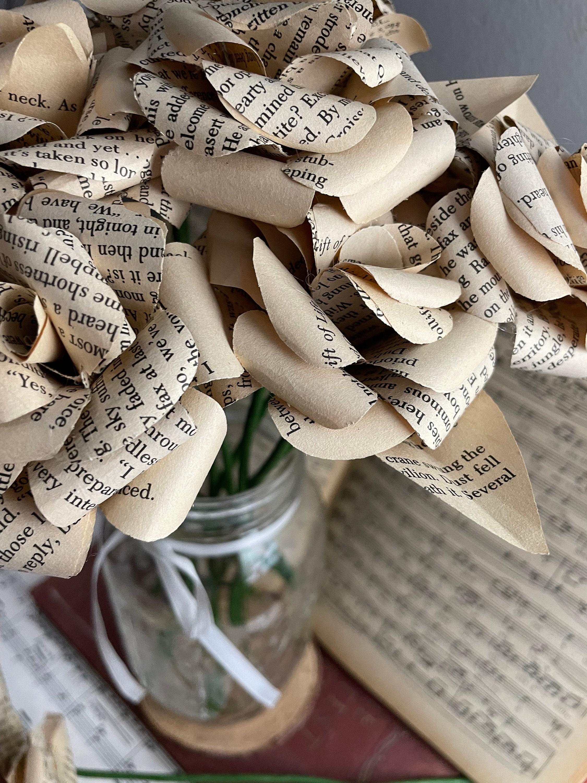 Book Page Rose Bouquet: Classic Literature Wedding Centerpiece - Etsy