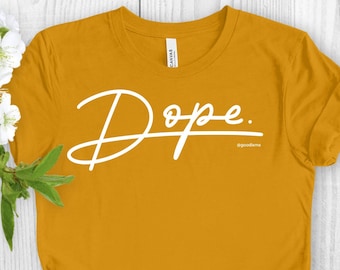 Camisa de droga Caligrafía Camiseta gráfica Letras Camiseta de droga Camisa de logotipo, Camisa de cita positiva, Regalo para ella, Regalo para él, Camiseta de droga