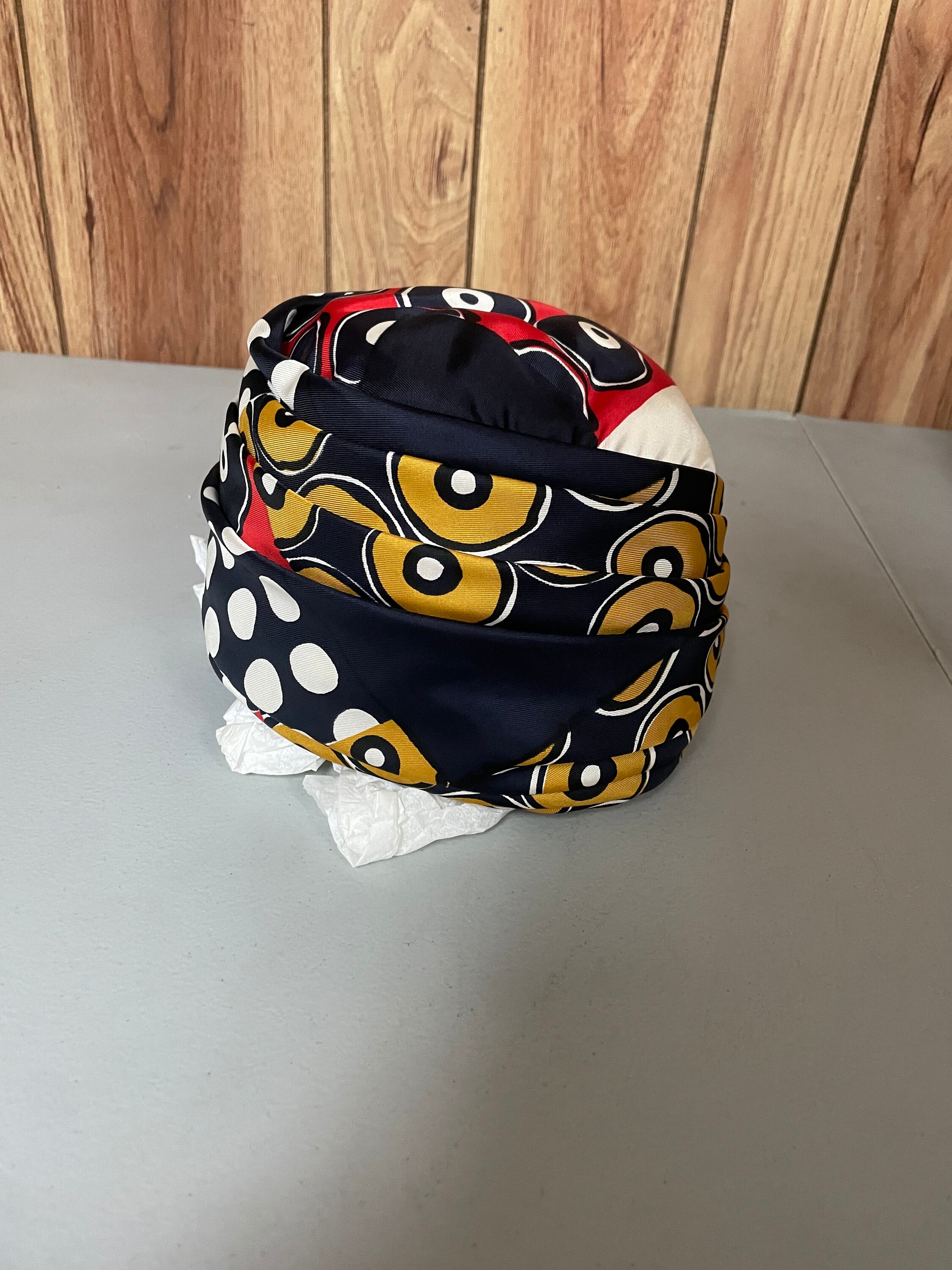 YVES SAINT LAUREN TURBAN. Yves Saint Laurent Vintage Satin Turban - Black Hats  main image 2