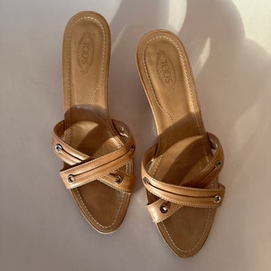TOD’S Sandal / Heel Open Shoes / Toe Mules / Light brown leather sandal