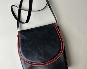 BALLY ショルダーバッグ '00s Y2K フラップ型 スイス製 本物のヴィンテージ BALLY ブラック タンレザー ショルダーバッグ