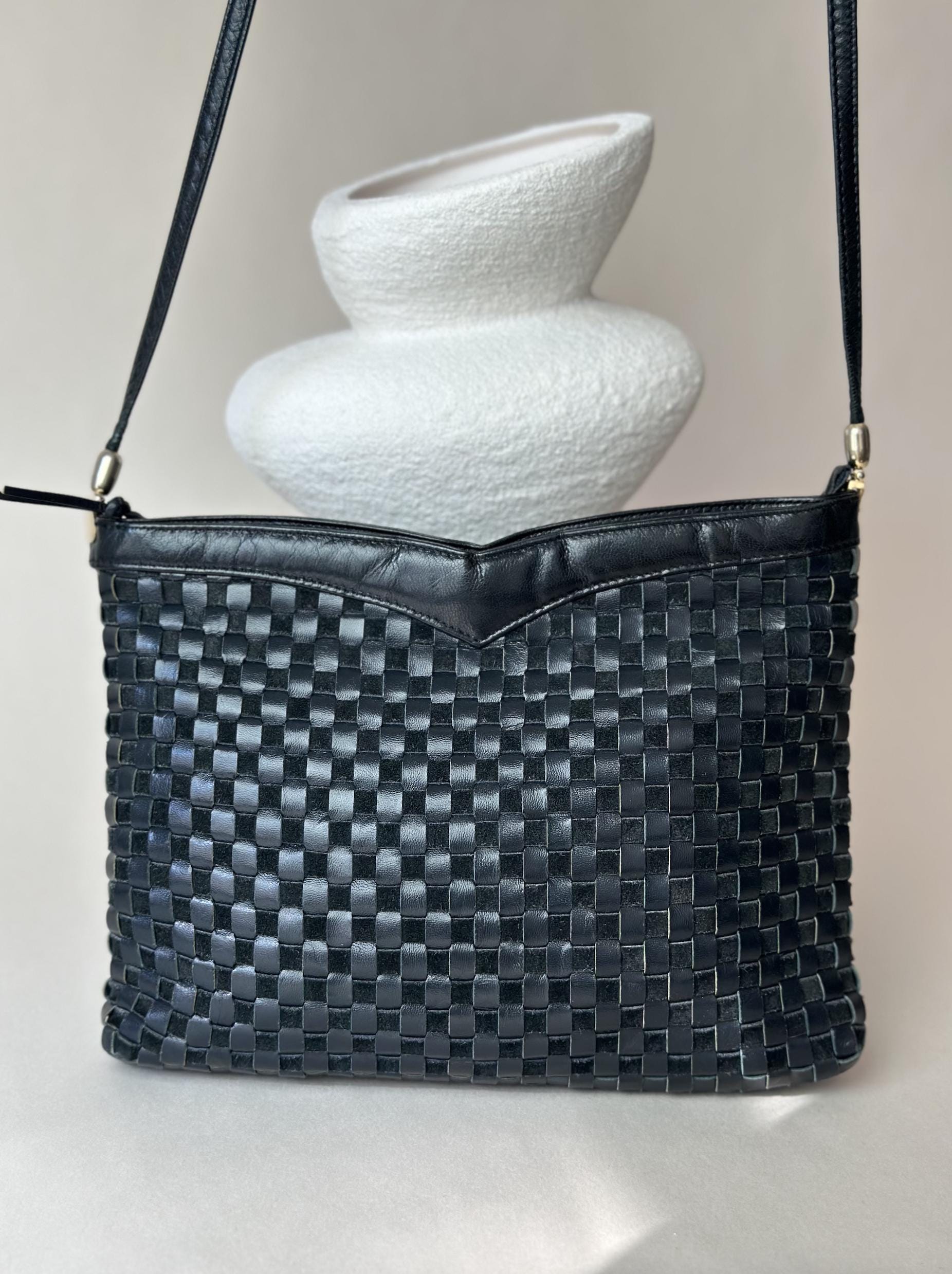 ヴィンテージレザー編み込みバッグ / ブラックレザーショルダークロス