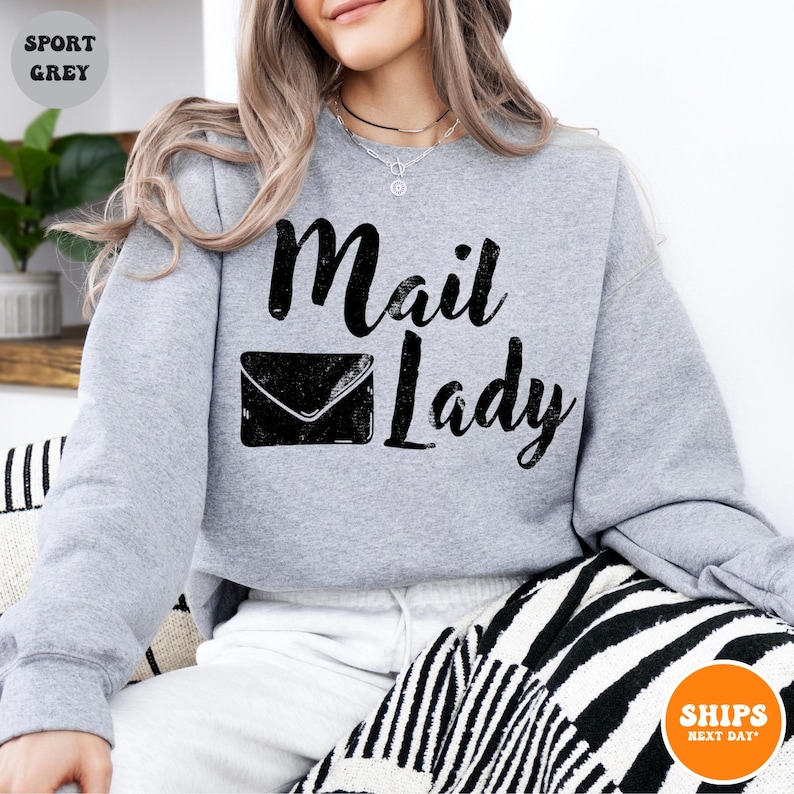 Mail Lady Crewneck Sweatshirt | Postal Carrier Worker Gift | Post Office Shirt | Cute Postal Worker | Postal Life Shirt | Mail Lady Gift immagine 11