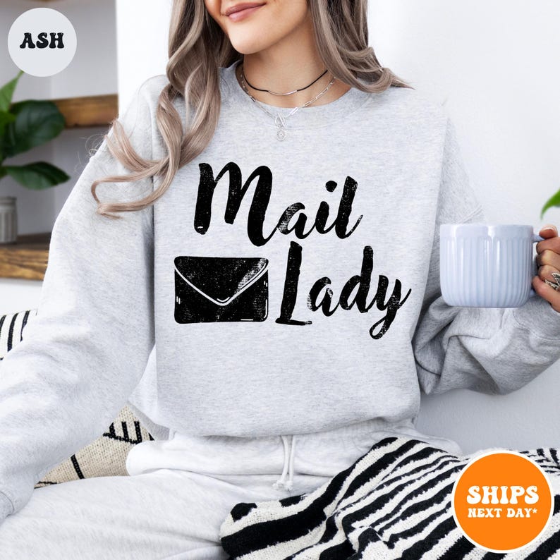 Mail Lady Crewneck Sweatshirt | Postal Carrier Worker Gift | Post Office Shirt | Cute Postal Worker | Postal Life Shirt | Mail Lady Gift immagine 4