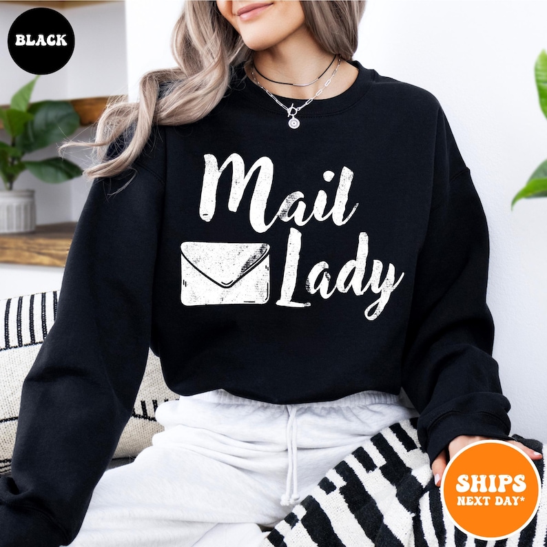 Mail Lady Crewneck Sweatshirt | Postal Carrier Worker Gift | Post Office Shirt | Cute Postal Worker | Postal Life Shirt | Mail Lady Gift immagine 10