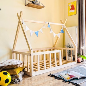 Peutervloer tipi montessoriplatform bedframe voor kinderen montessorimeubels, het kleine huis van de uil, weinig ruimte massief houten kinderbedframe