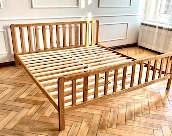 Struttura letto rustica in legno, letto a piattaforma minimalista, letto per adulti in legno massello