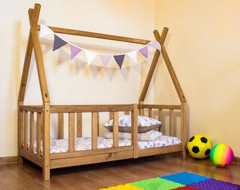 Weinig ruimte Montessori vloer Tipi Peuterbedframe met poten met latten voor kinderen op speelkamer, kindermeubilair, kinderbedframe vol