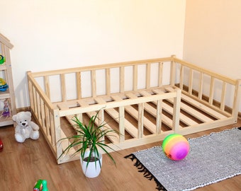 Petit espace enfants Montessori plancher tout-petit Plate-forme Cadre de lit avec rails à lattes Lit pour enfants avec garde-corps meubles montessori tout-petit
