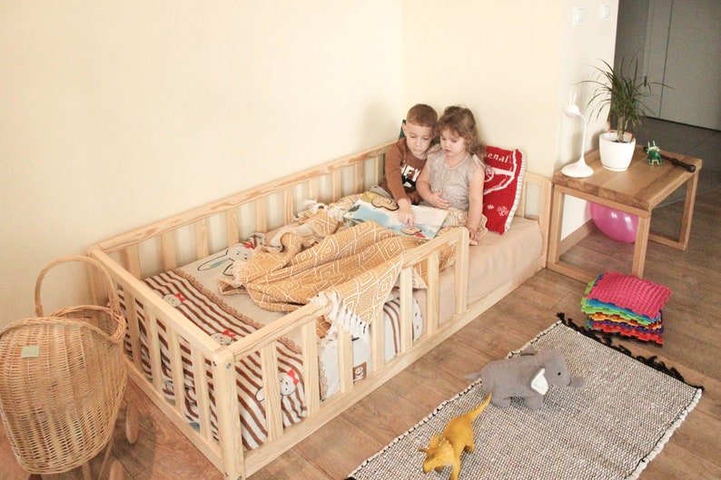 ROUND CORNERS Montessori floor toddler Bed frame with slats rails Platform bed frame Children's bed with railing, montessori furniture zdjęcie 5