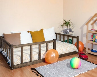Toddler Montessori floor bed frame with slats Floor bed with rails Platform bed frame Children&#39;s bed with railing, montessori furniture