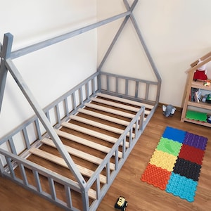 Cadre de lit plate-forme montessori tipi pour tout-petits pour enfants meubles montessori, la petite maison hibou, cadre de lit enfant en bois massif petit espace ash color (oil)