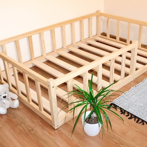 Montessori floor toddler bed, Bed frame with slats Floor bed with rails Platform bed frame Children's bed with railing, montessori furniture