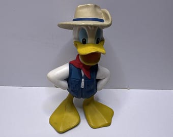 Disney Donald Duck Safari Expedition Animal Kingdom Explorer